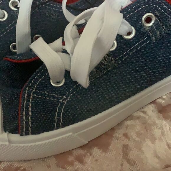 Jean Canvas Unisex Chuck Sneakers - Picture 8 of 8